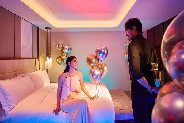 ▲勤美洲際酒店與BMW台灣總代理汎德共同推出的「電馭巔峰 奢華啟程」住房專案。（圖／勤美洲際酒店提供）