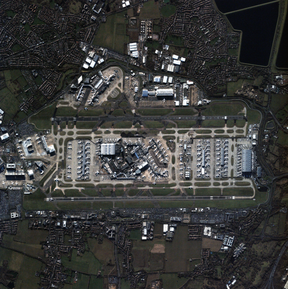 ▲▼英國新軍用衛星系統奧伯隆（Oberon）拍攝的倫敦希斯羅機場（Heathrow Airport）。（圖／翻攝X@UKSpaceCmd）