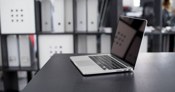 一名小主管希望公司不要一直聘用高學歷的新人。（示意圖／翻攝自pixabay）