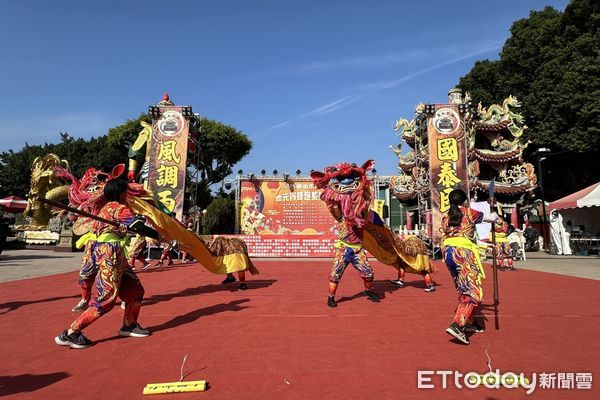 ▲台南市政府教育局11日於鹽水區武廟廣場辦理「大台南囡仔仙拚仙」藝術團隊表演活動。（圖／記者林東良翻攝，下同）