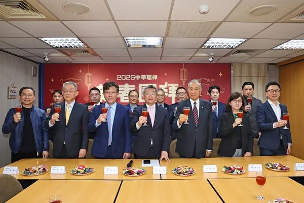 ▲2025年中華職棒新春團拜。（圖／中華職棒提供）