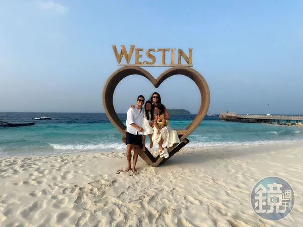 瑞莎日前和老公Mike帶一對女兒到馬爾地夫度假。（瑞莎提供）