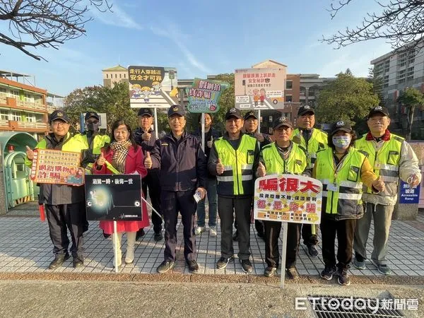 ▲▼   中埔分局開學啓動護童勤務，交通防詐宣導守護財產。（圖／中埔分局提供）