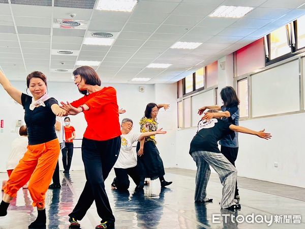 ▲屏東熟齡藝術推廣工作坊開放報名               。（圖／屏東縣政府文化處提供）