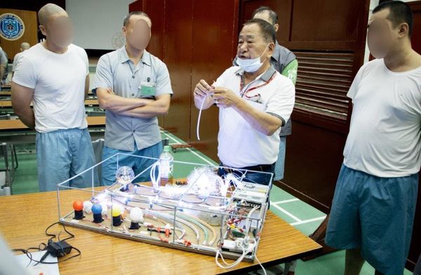 ▲▼2025年北監花燈班受刑人作品參展獲佳績，大舉斬獲9獎項。（圖／法務部矯正署台北監獄提供）