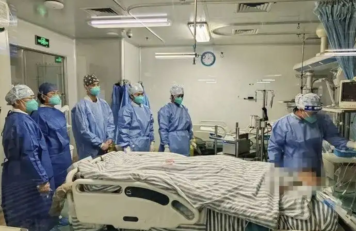 ▲廣西出現全球第四例H10N3禽流感傳人致危重症案例，兩個月後才成功救治。（圖／翻攝環球網）