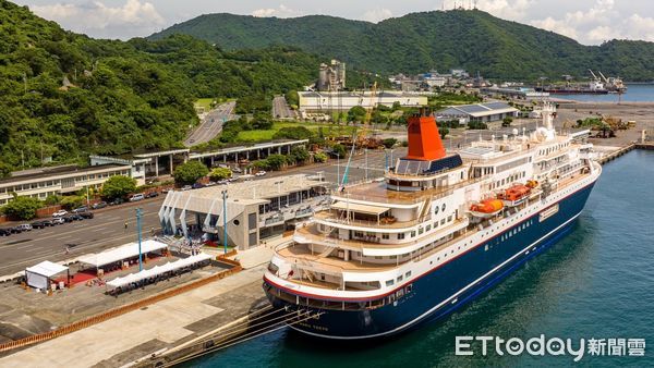 ▲▼蘇澳港旅客中心落成啟用，迎來國際郵輪旅客。（圖／港務公司提供）