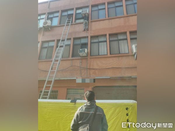 ▲▼逃逸移工落跑。（圖／記者許權毅翻攝）