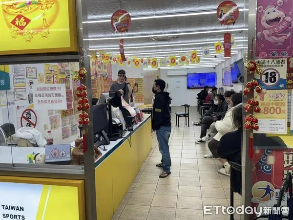 ▲▼ 0211台彩大當機。（圖／記者黃宥寧攝）