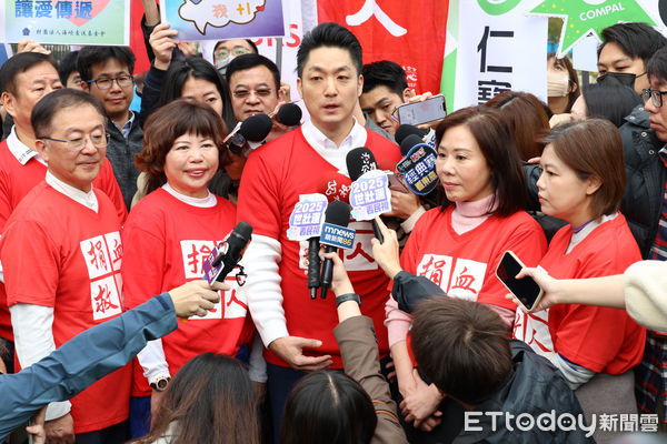 ▲▼  第十二屆內科千人捐血活動-合照。（圖／記者黃克翔攝）