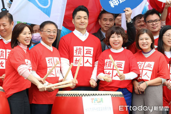 ▲▼  第十二屆內科千人捐血活動-合照。（圖／記者黃克翔攝）