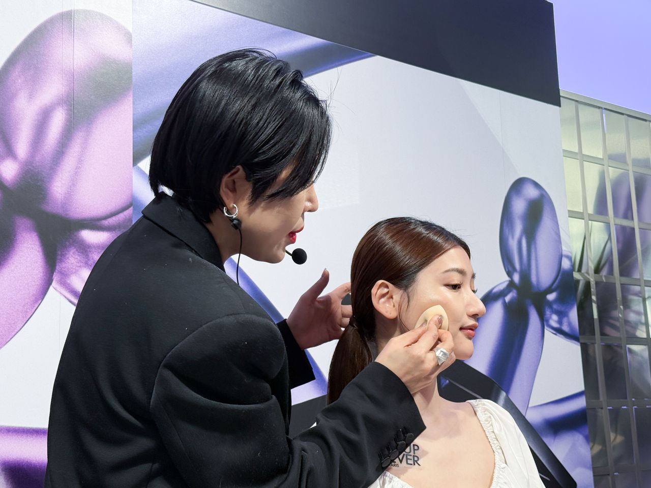 蜜粉。（圖／記者李薇攝、品牌提供）