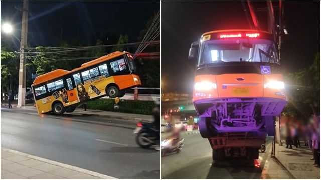 ▲▼公車當街「翹孤輪」驚險畫面曝光　泰國事故原因超離奇。（圖／翻攝X）