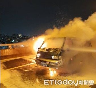 ▲2023年彰化國3南向彰化路段發生追撞釀火燒車1駕駛死亡。（圖／ETtoday資料照）