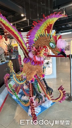 ▲黑橋牌香腸博物館結合地方文化推出「匠心紙藝-民俗文化展」。（圖／記者林東良翻攝，下同）
