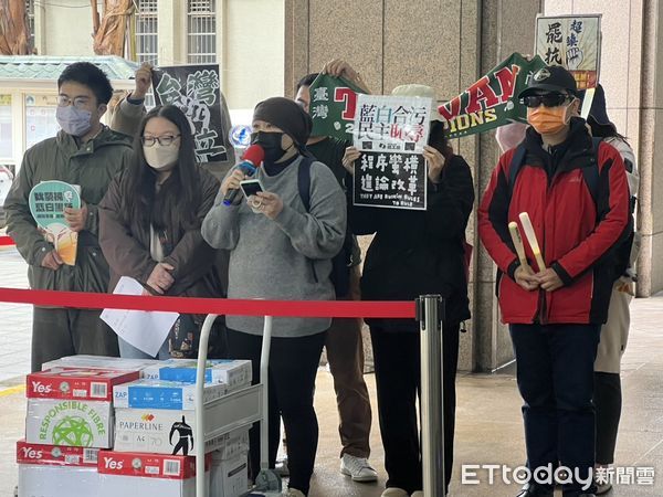 ▲▼苗栗第一與第二選區罷免團體送件。（圖／記者杜冠霖攝）