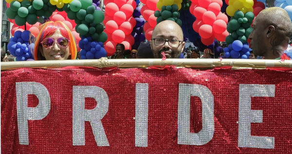 「驕傲月」（Pride Month）這樣的特定活動不再被Google日曆預設突出顯示。（圖／達志／美聯社）