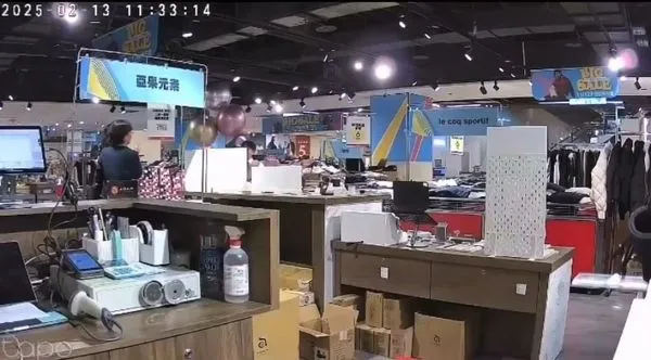 ▲▼台中新光三越             。（圖／翻攝記者爆料網）