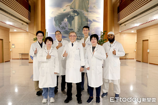 ▲蔡榮坤醫師希望自己的治療能幫助病人恢復視力，讓過去無解的視神經病變獲得突破性成果。（圖／慈濟醫學中心提供，下同）