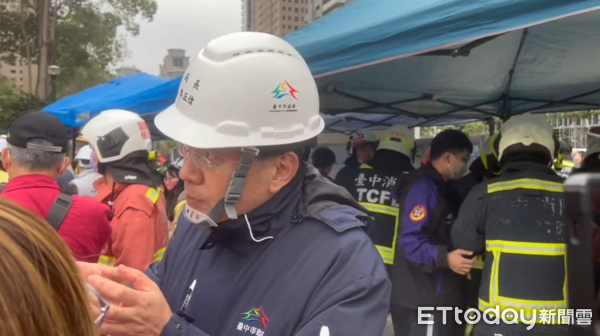 ▲▼新光三越氣爆，台中市都發局長李正偉。（圖／記者白珈陽攝）
