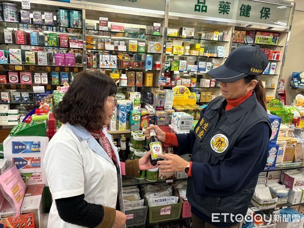 ▲▼保力達B、維士比不是一般的提神飲料，而是「指示用藥」，必須在有藥師或藥劑生駐店的藥局販售。（圖／花蓮衛生局提供，下同）