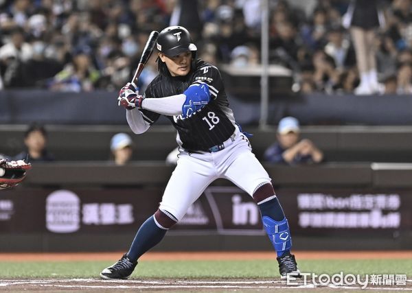 ▲台韓交流賽，張育成。（圖／記者李毓康攝）