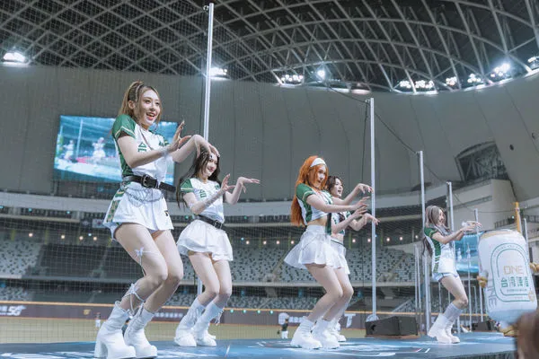▲女團ELL&amp;s震撼WBC大巨蛋。（圖／KJM娛樂提供）