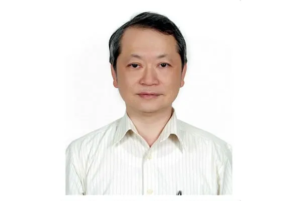 ▲▼高雄骨科醫吳明峯。（圖／翻攝中正脊椎骨科醫院網站）