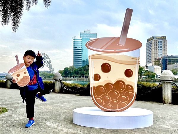 ▲▼高雄巨大美食打卡點。（圖／高雄市政府觀光局提供）