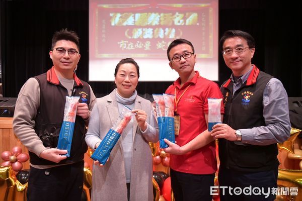 ▲▼花蓮縣政府舉行樂活名攤「市在必星 蛇我其誰」頒獎典禮。（圖／花蓮縣政府提供，下同）