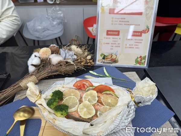▲台南市教育局特編製《台南市幼稚園餐點建議食譜》，收錄176道專為幼兒量身設計的點心食譜，14日在崇學國小正式辦理發布會。（圖／記者林東良翻攝，下同）