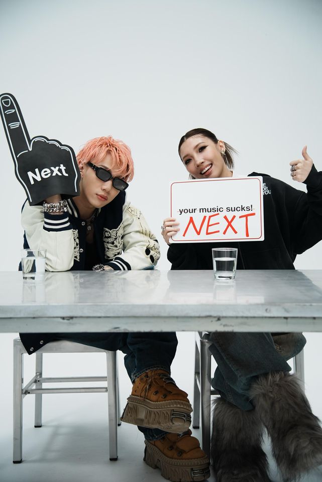 ▲▼&Oslash;ZI 與Karencici受邀至香港舉辦限定演唱會。（圖／華納提供）