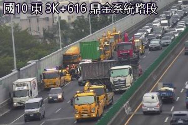 ▲▼鼎金車禍  。（圖／翻攝自高速公路1968）