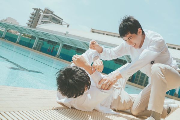 ▲《夏日最後的祕密》程予希勇敢追愛，施柏宇、林子閎兄弟鬧不合。（圖／阿榮影業提供）