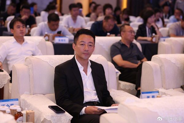 ▲汪大菲與汪小菲十分相像。（圖／翻攝自微博）