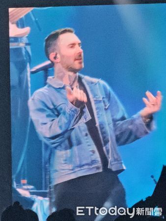 ▲Maroon 5 魔力紅高雄世運主場館開唱。（圖／記者蕭采薇攝）