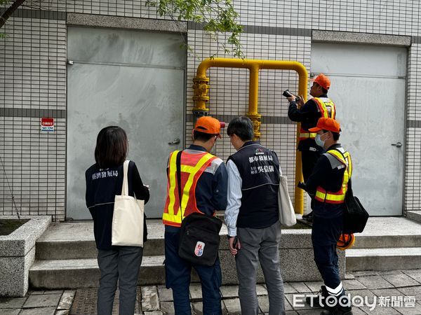 ▲▼中市府首波百貨賣場公安稽查2業者不合格  開鍘6至30萬令限期改善。（圖／台中市政府提供）