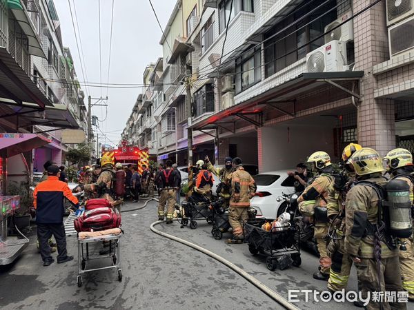 ▲▼             台南市安定區一棟4層樓高民宅火警。（圖／記者林東良翻攝，下同）
