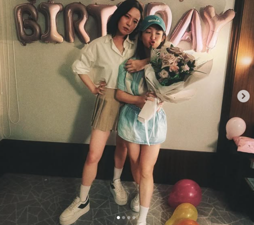 ▲▼劉品言郭書瑤。（圖／翻攝自Instagram／esther88）