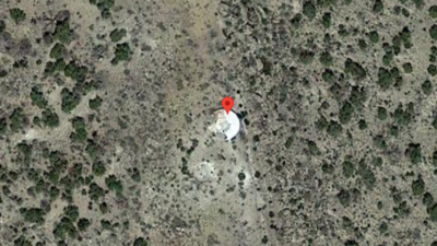 UFO墜毀?Google地圖驚見「地表冒出詭異圓盤」 真相曝光