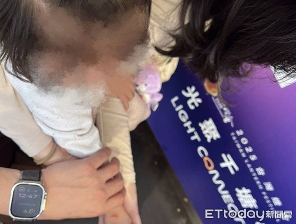 ▲▼所幸旁邊的救護站及時救治。（圖／桃園警分局提供）