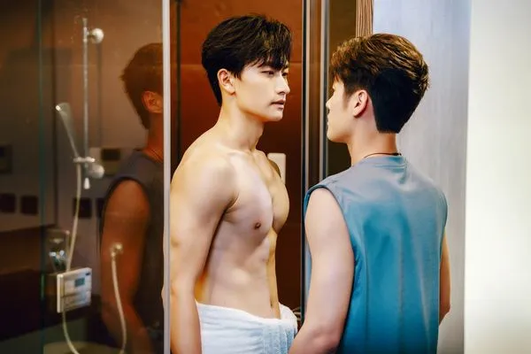 ▲《獨佔接班人》映後直播：主演群毛祁生（左下）、張家陞（右下）、徐瑋澤（左上）、朴靖恆（右上）首播映後直播，跟粉絲共度情人節。（圖／LINE TV提供）