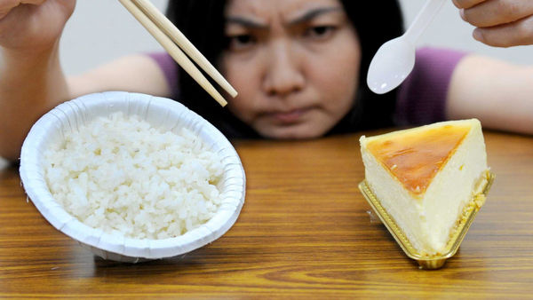 韓星瘦身法1／「史上最醜女一」減10公斤變身　《APT.》爆紅Ros&eacute;吃出螞蟻腰