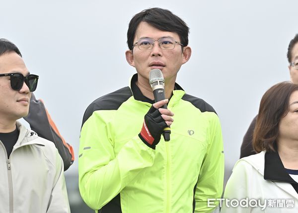 ▲▼黃國昌帶領台灣民眾黨黨公職人員為一日北高進行集訓。（圖／記者李毓康攝）