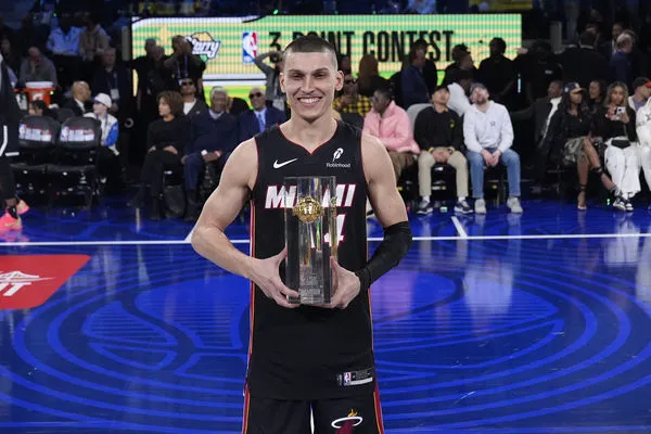 ▲熱火「英雄哥」希洛勇奪本屆三分球大賽冠軍。（圖／達志影像／美聯社） 