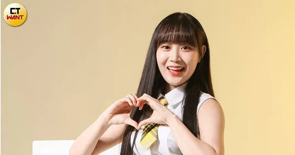 中信啦啦隊女神邊荷律。（圖／林士傑攝）