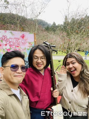 ▲九族櫻花祭第一場茶會，在俗稱「白色戀人」的台灣雪櫻櫻花林舉行。（圖／九族文化村提供）