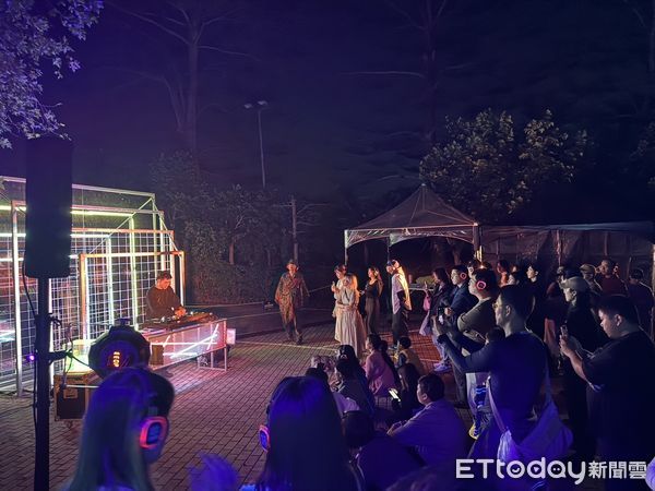 ▲全台最美山林燈節美譽的台南「龍崎光節-空山祭」，51天展期於16日劃下完美句點，觀展人數突破7.5萬，票房更衝破500萬元。（圖／記者林東良翻攝，下同）