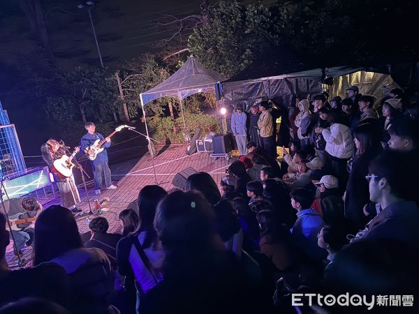▲全台最美山林燈節美譽的台南「龍崎光節-空山祭」，51天展期於16日劃下完美句點，觀展人數突破7.5萬，票房更衝破500萬元。（圖／記者林東良翻攝，下同）