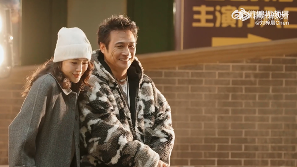 ▲▼蛇精男演瀕死蛇妖「章子怡看到笑出聲」。（圖／翻攝自微博）